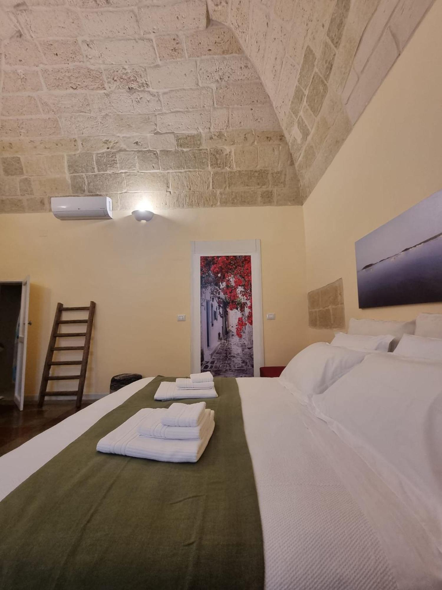Bed and Breakfast La Volta Lecce Exterior foto